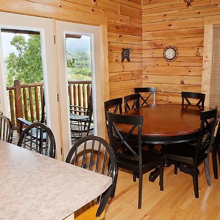 Black Bear Ridge Hotel Sevierville Exterior photo